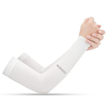 Load image into Gallery viewer, 2020 2PC Breathable UV Protection Arm Sleeve Arm Warmers Cycling Sun Protective Covers Quick Dry Summer Ice Silk Cooling Sleeves
